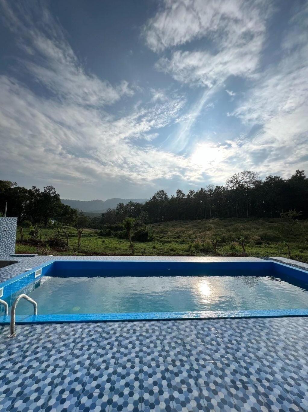 Wildglamps Athirappilly Hotel Luaran gambar